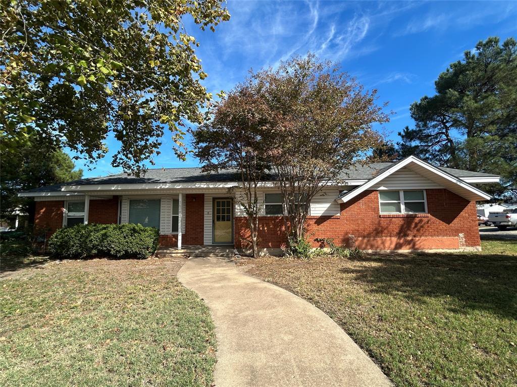1608 Fisher Street, Goldthwaite