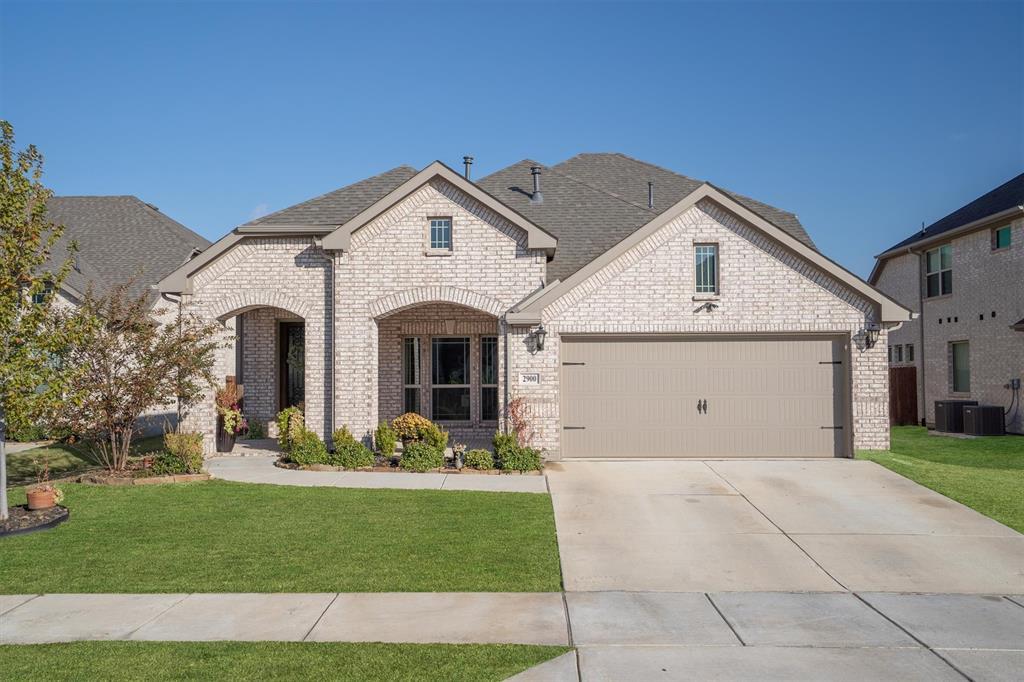 2900 Emerald Trace Drive, Denton