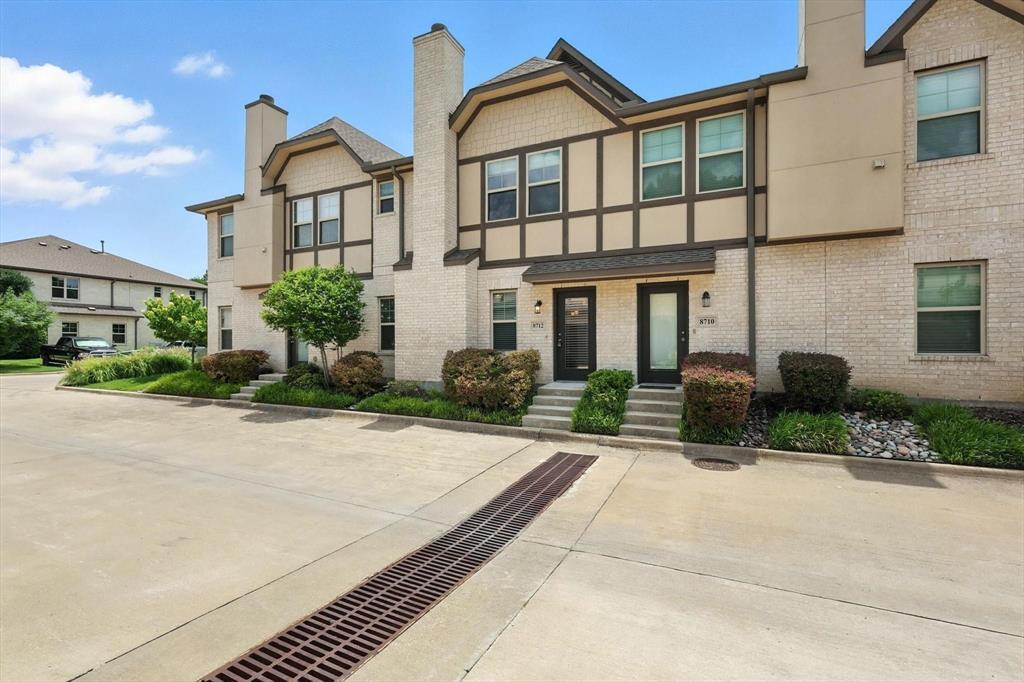 8712 Tudor Place, Dallas