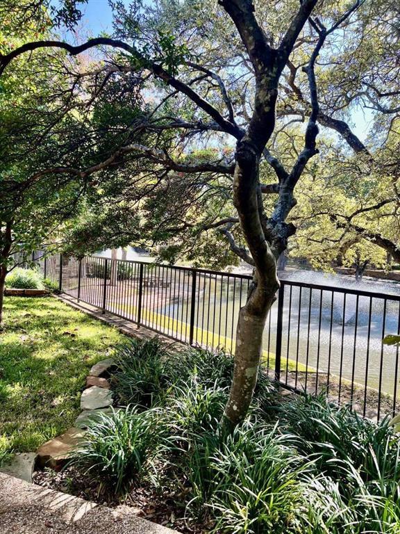 6506 Brook Lake Drive, Dallas