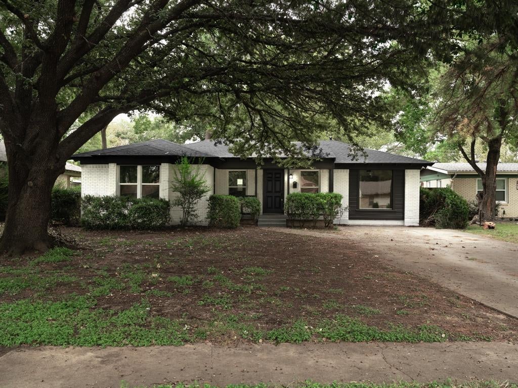 126 E Scotland Drive, Irving