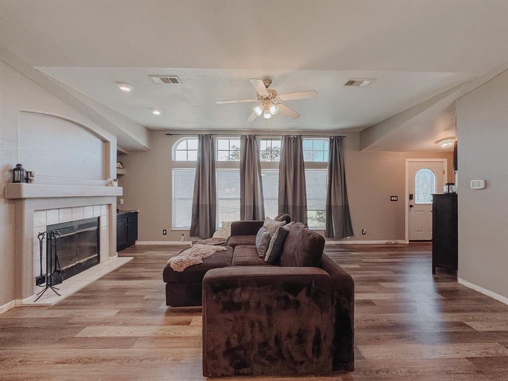 932 Se County Road 2240, Corsicana