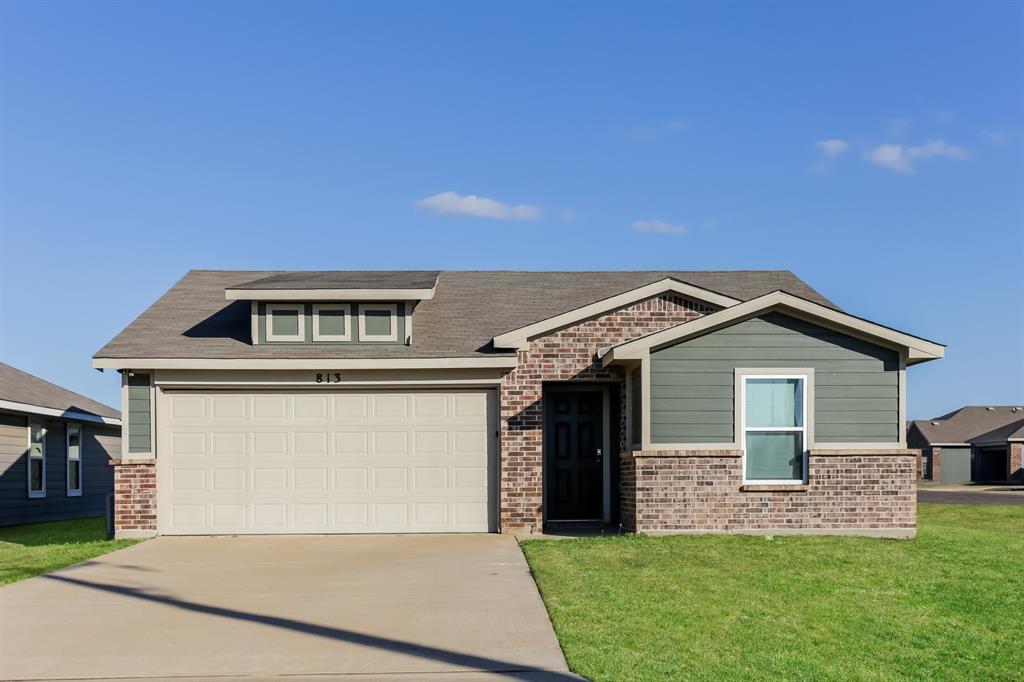 813 S Sutton Street, Mabank