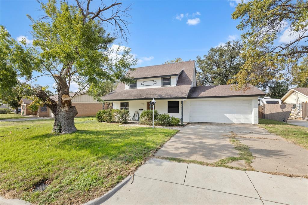 706 Commerce Street, Euless