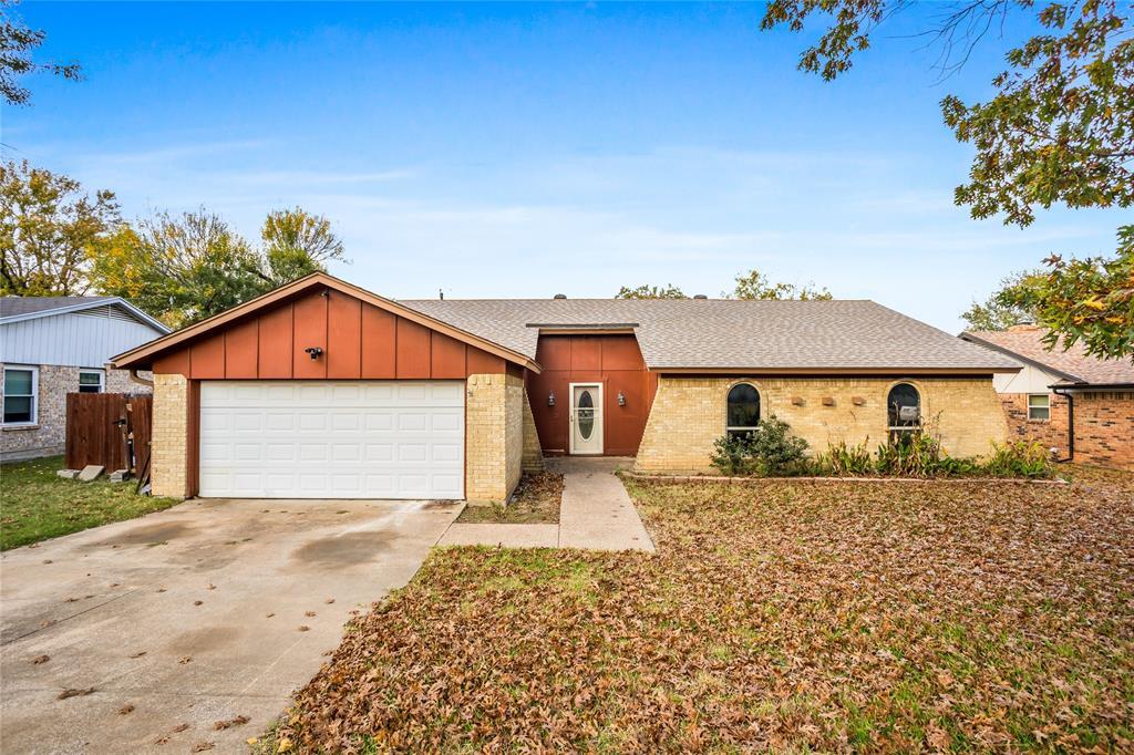 8409 Glenann Drive, North Richland Hills