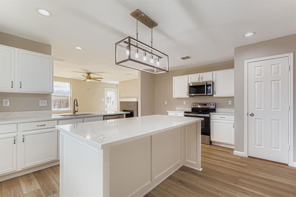 1728 Canyon Oaks Drive, Little Elm