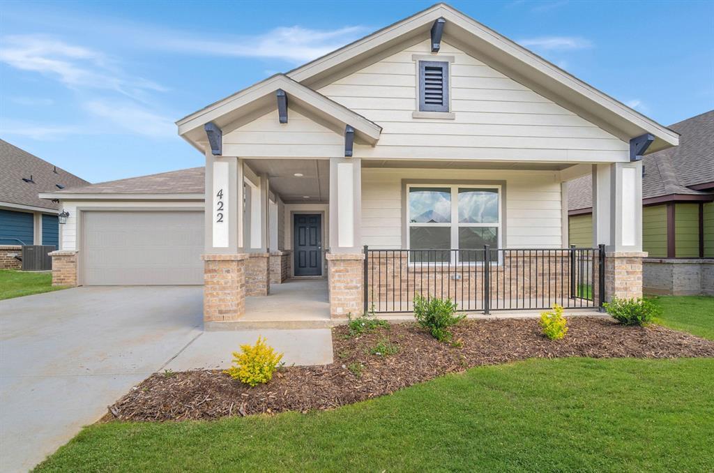 422 Rose Avenue, Cleburne