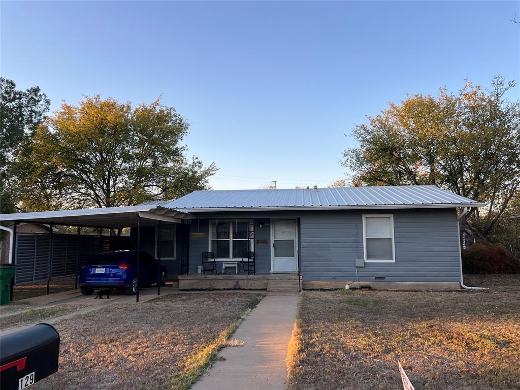 129 Roselawn Street, Coleman