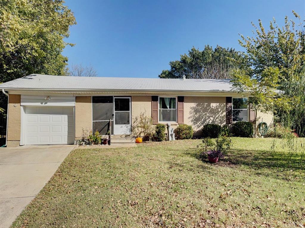 2015 Meadow Lane, Arlington