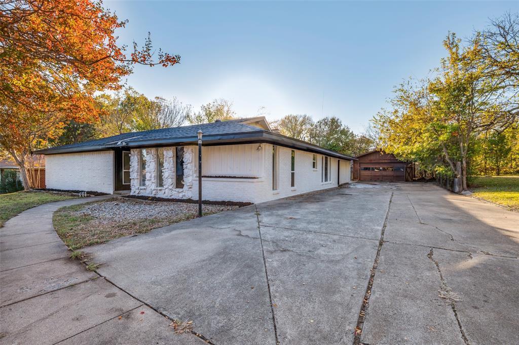 605 Ray Andra Drive, DeSoto
