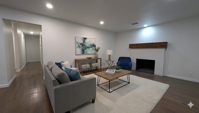 1406 Eastus Drive, Dallas