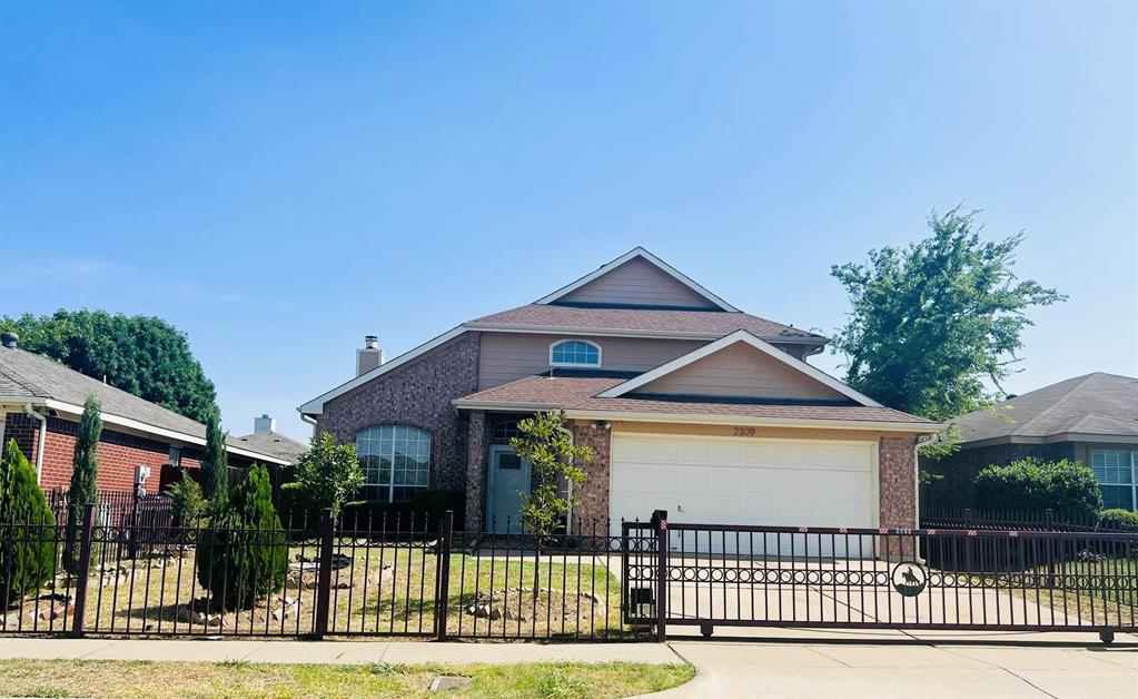 2309 Cap Rock Lane, Fort Worth