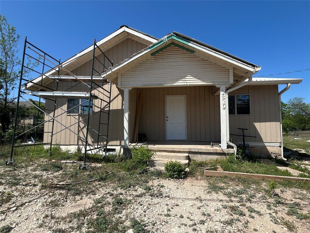 1310 Hanna Valley, Goldthwaite