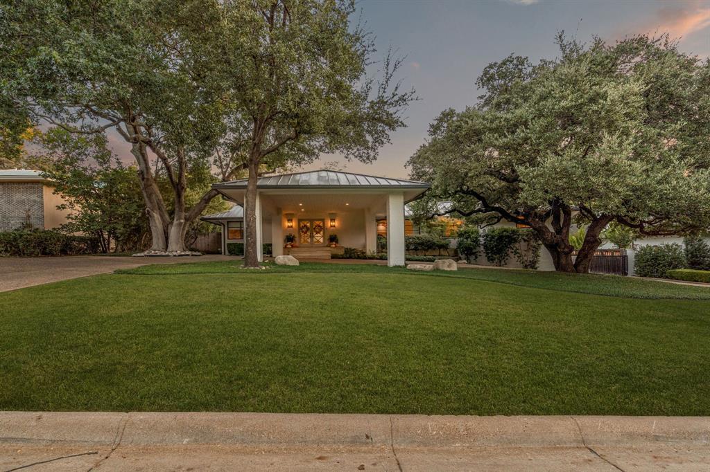 5849 Merrymount Road, Westover Hills