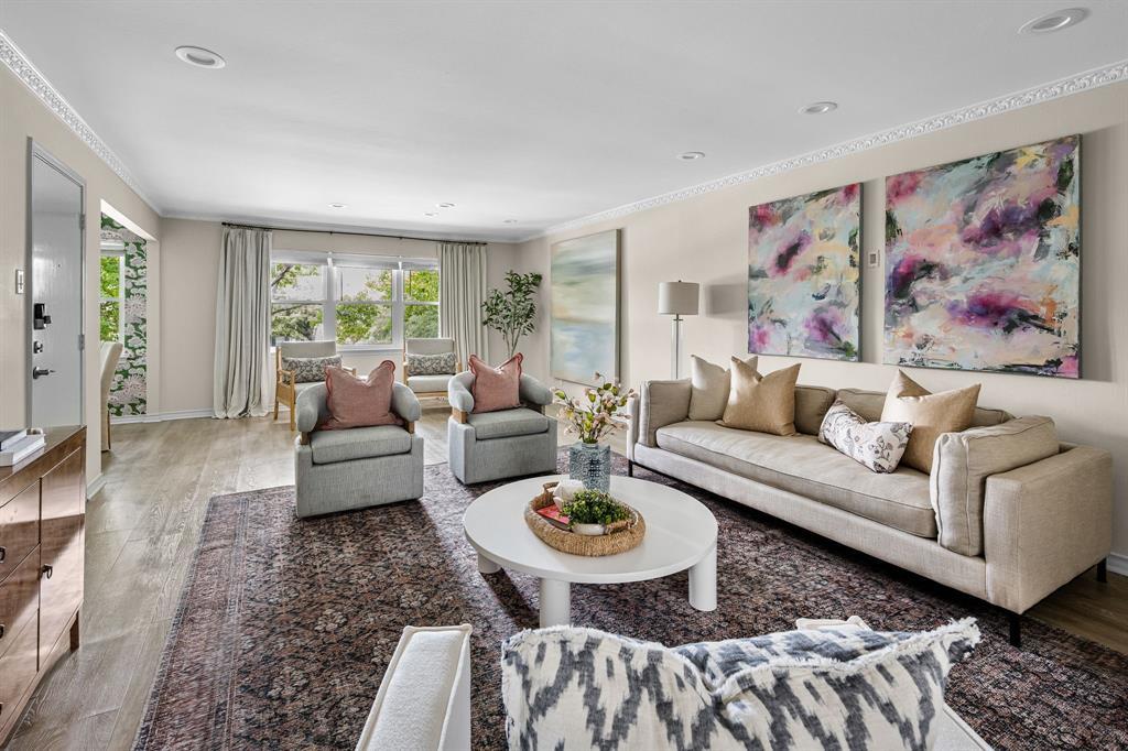 6226 Bandera Avenue C, Dallas