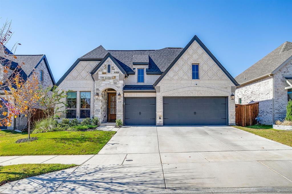 2120 Meadow Grass Lane, Fort Worth