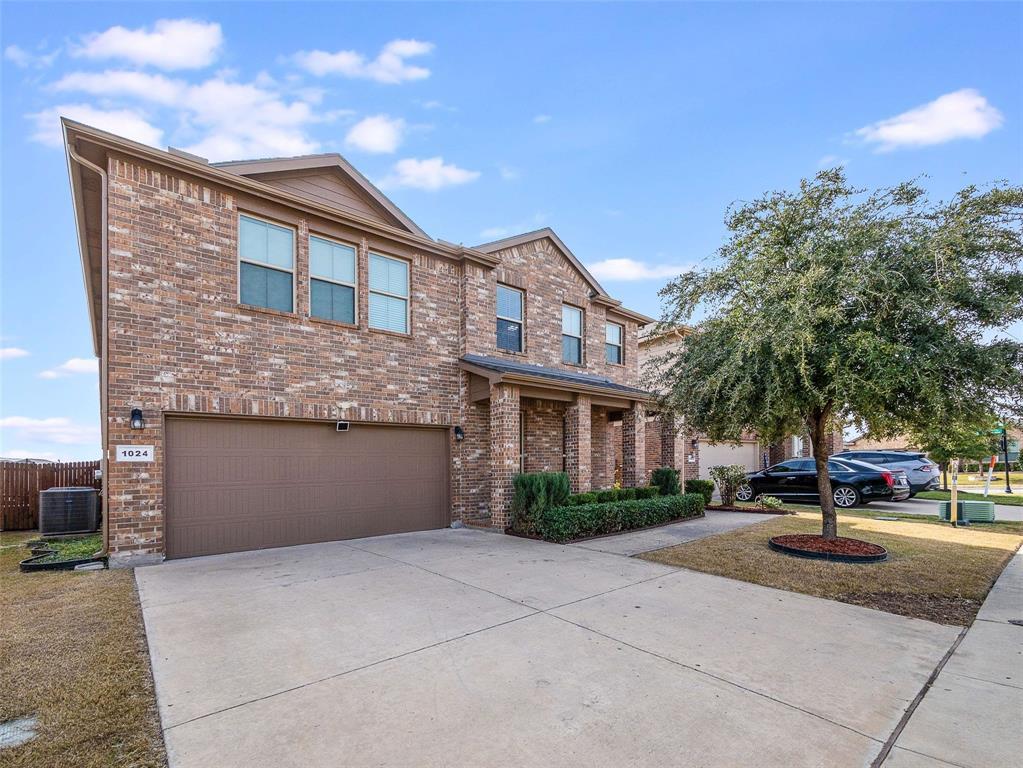 1024 Cushing Drive, Fort Worth