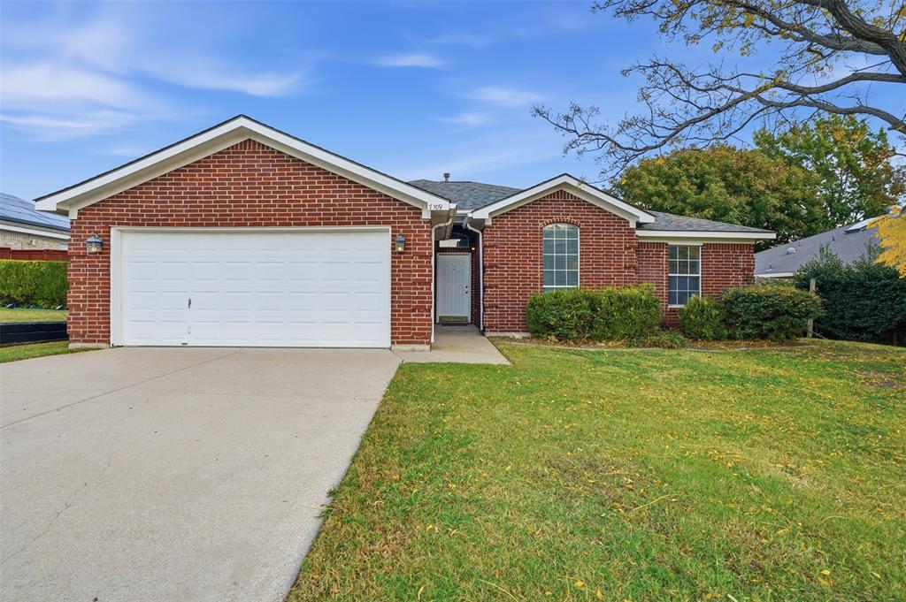 7109 Lost Horizon Drive, Benbrook