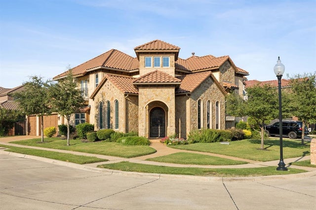 1725 Adalina Drive, Keller