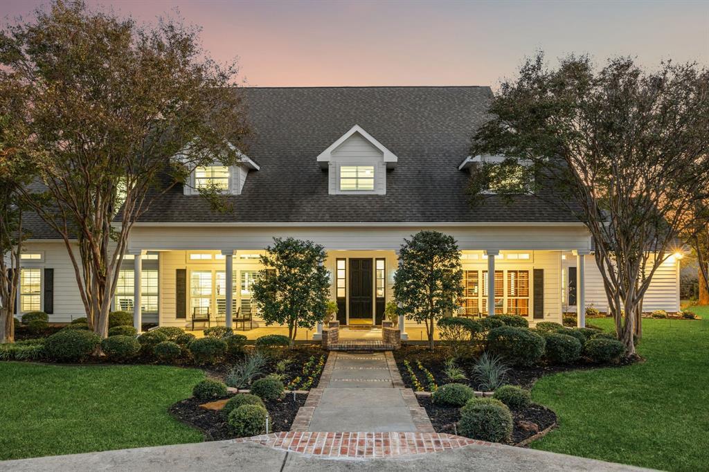 720 Corsica Court, Argyle