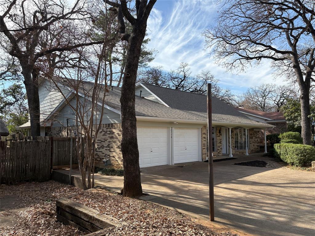 2716 Plover Lane, Irving