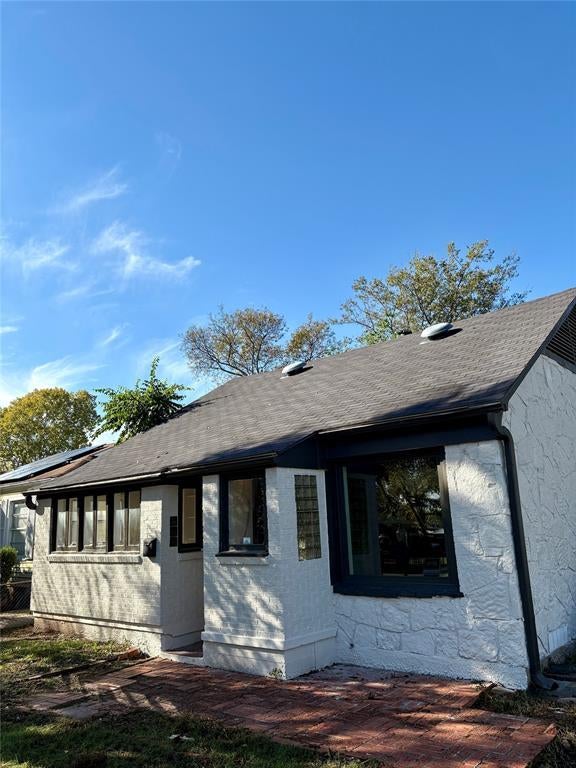 915 Hartsdale Drive, Dallas