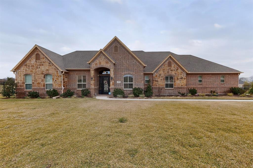 2416 Sweeping Meadows Lane, Cedar Hill