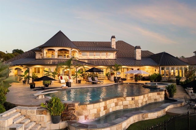 916 Cedar Shores Drive, Heath