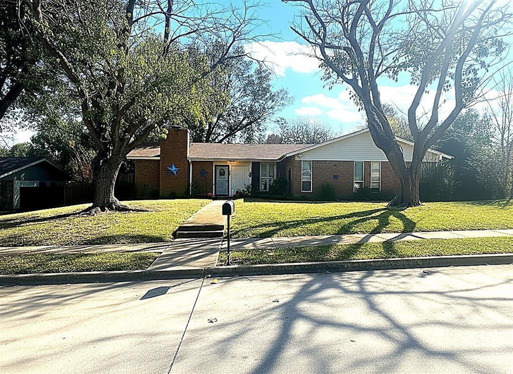 1218 Merrimac Trail, Garland