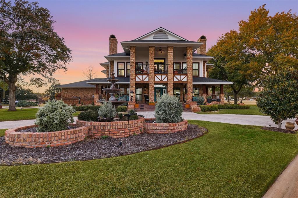 901 Ironwood Drive, DeSoto