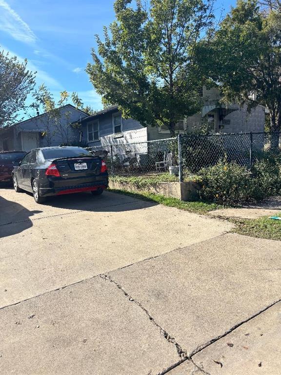 2577 22nd Street, Fort Worth