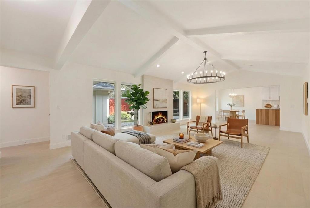 2707 Quail Ridge Drive, Carrollton