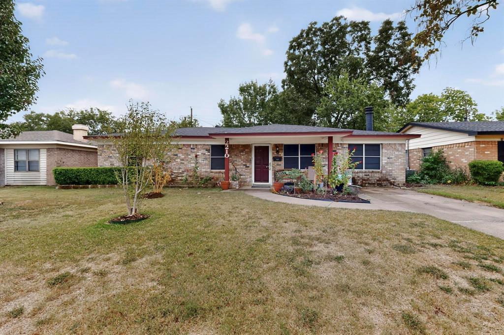 2210 Starlite Lane, Irving