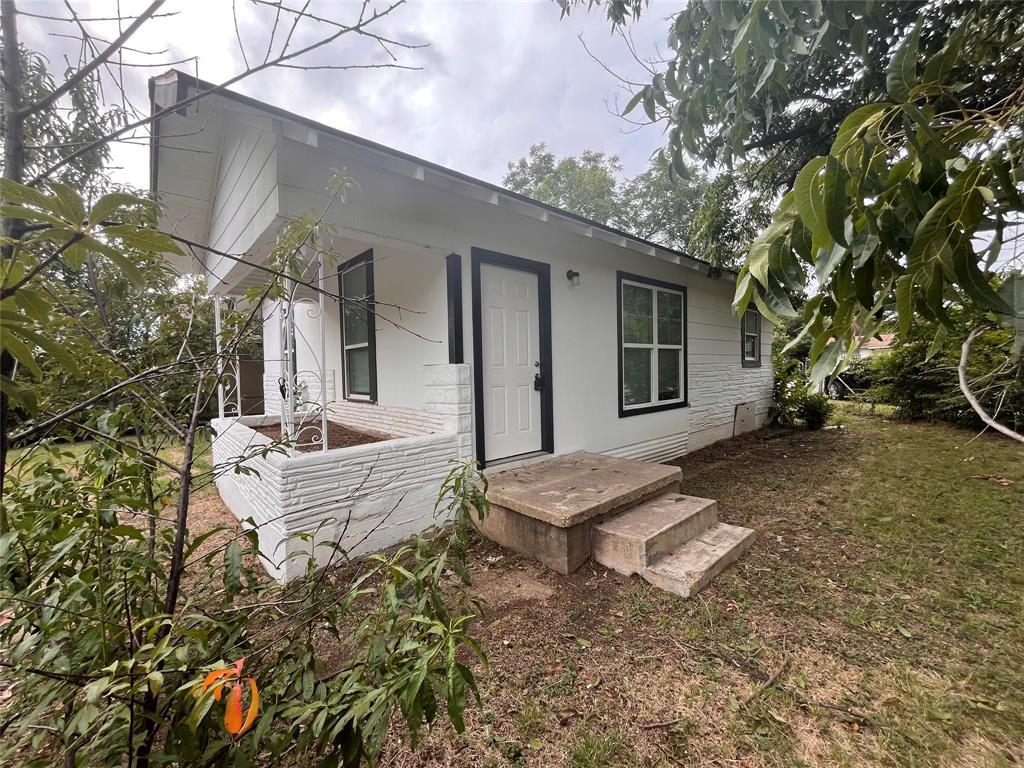 1466 E Myrtle Street, Fort Worth