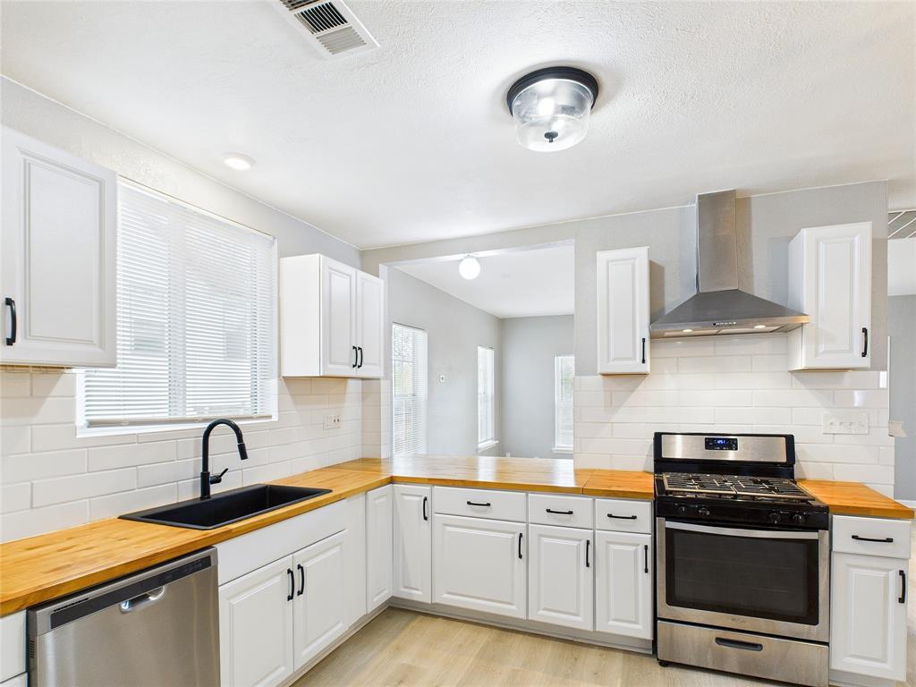 823 Havendon Circle, Dallas