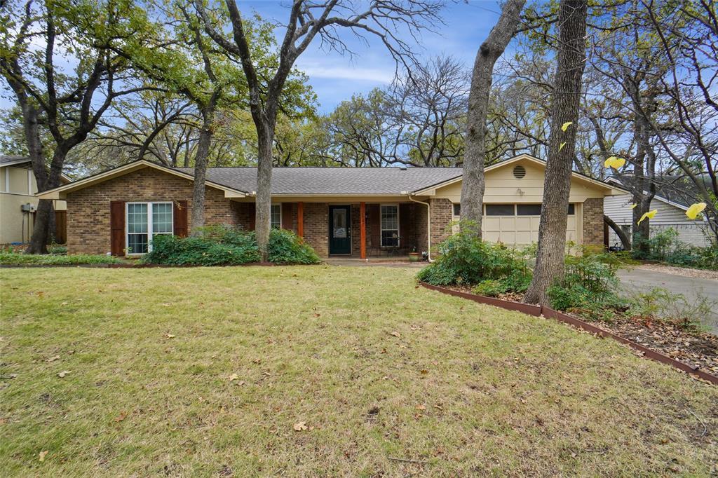 2847 Oak Forest Drive, Grapevine