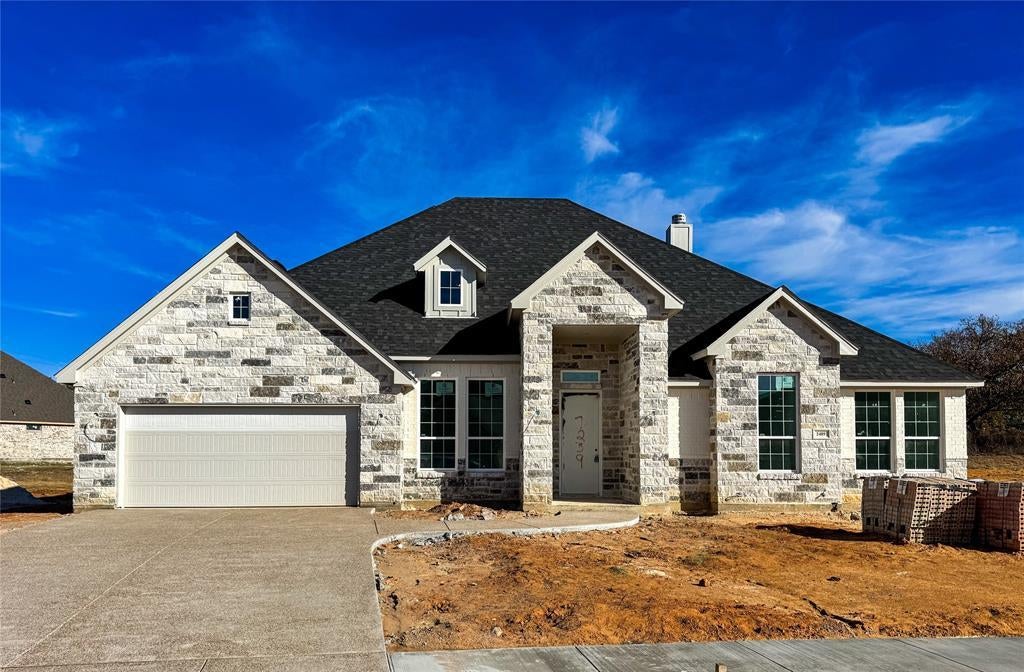 2489 Timber Hills Drive, Burleson