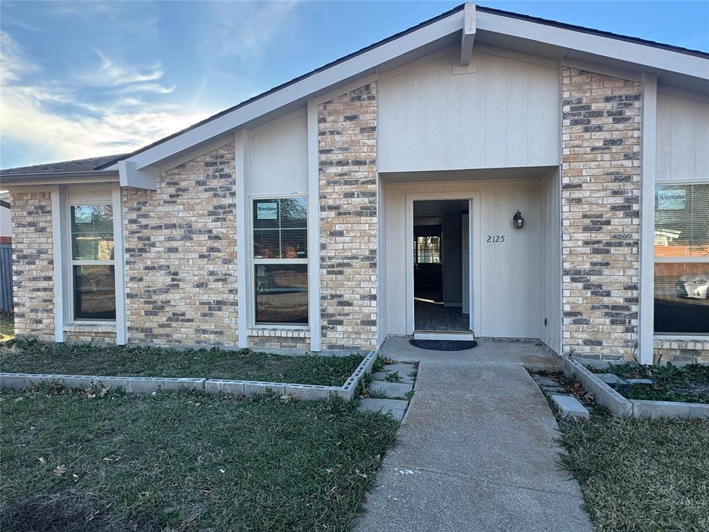 2125 Kings Road, Carrollton
