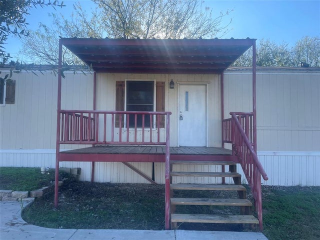 3716 Brook Valley Street, Granbury