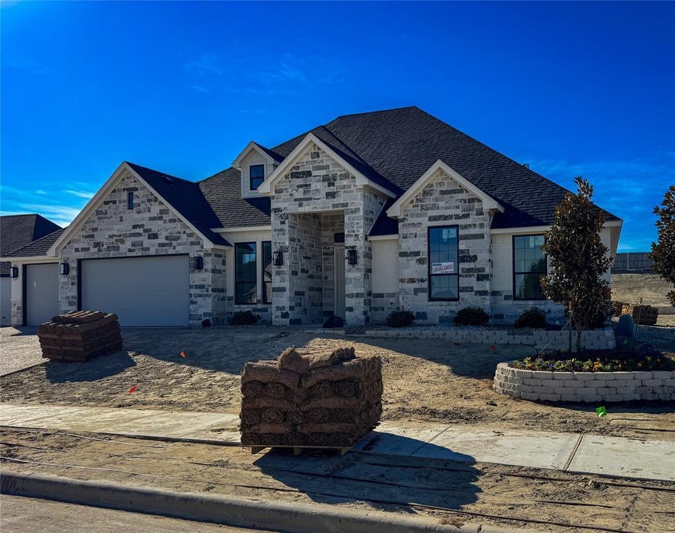 8114 Luanna Hills Drive, Benbrook