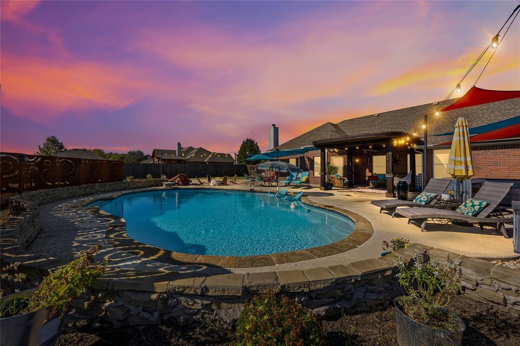 112 Springfield Lane, Red Oak