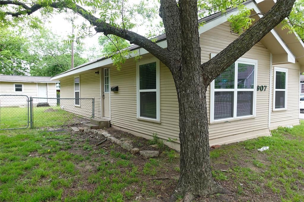 907 Hall Street, McKinney