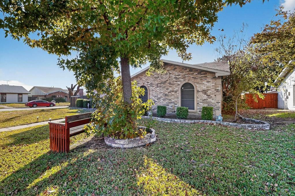 3402 Aquarius Circle, Garland