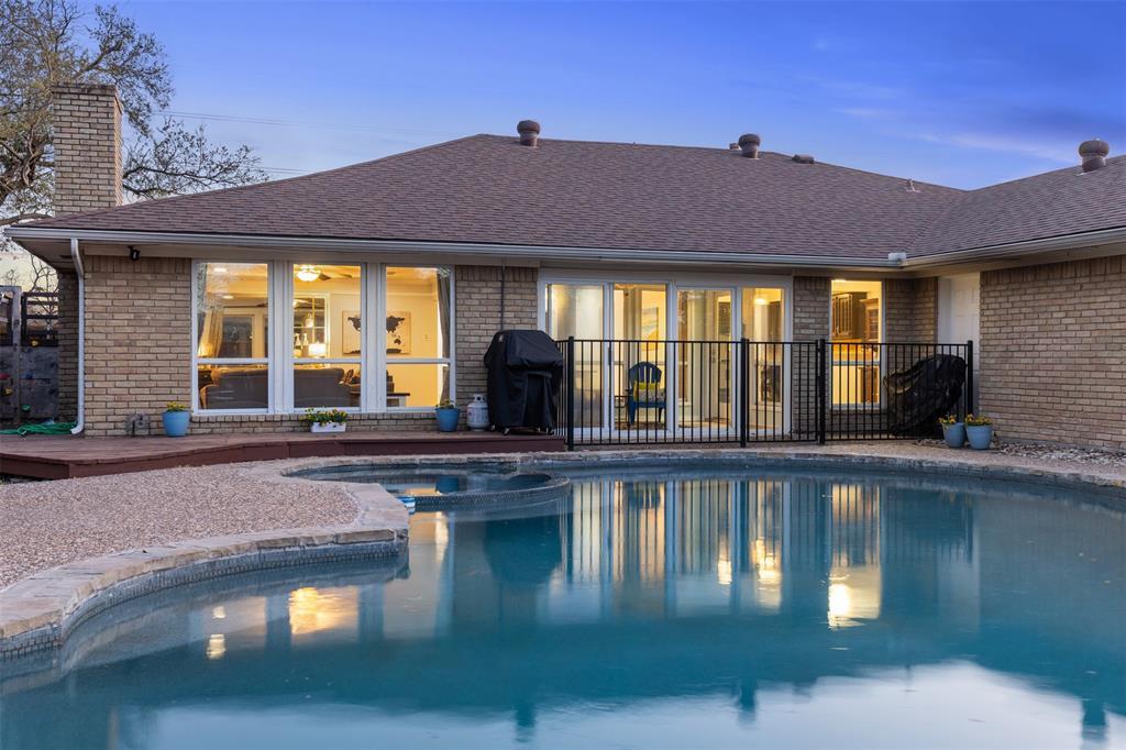 1105 E Spring Valley Road, Richardson