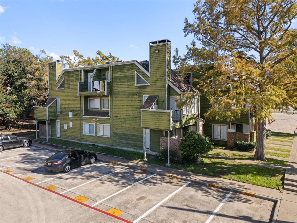 9831 Walnut Street 205, Dallas