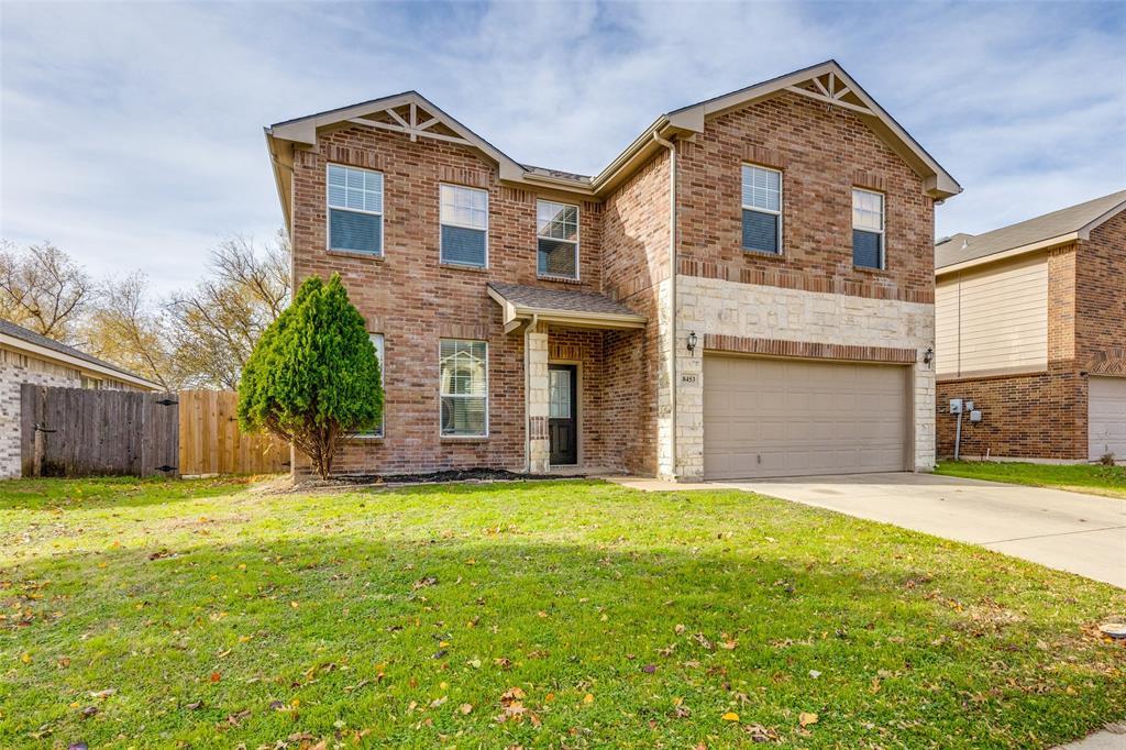 8453 Shallow Creek Drive, Fort Worth