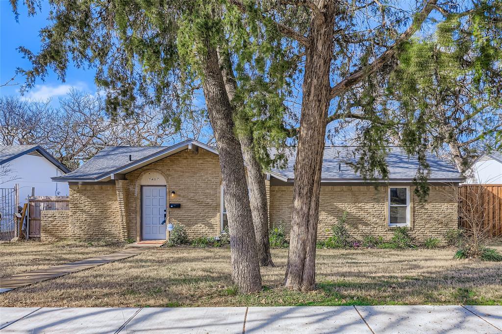 7407 Gayglen Drive, Dallas