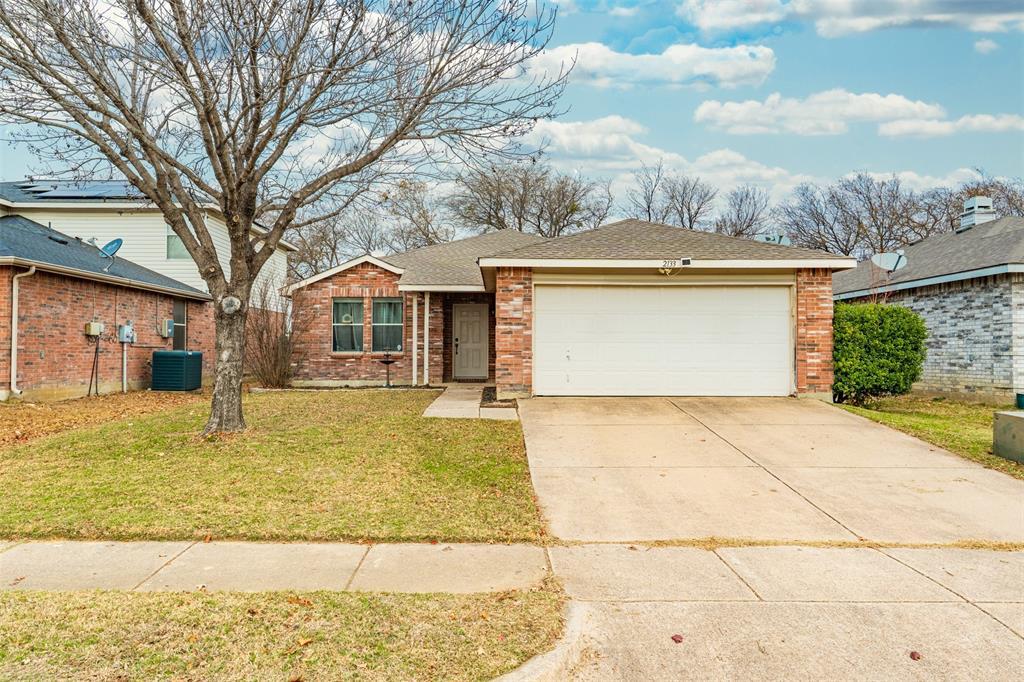 2133 Shawnee Trail, Fort Worth