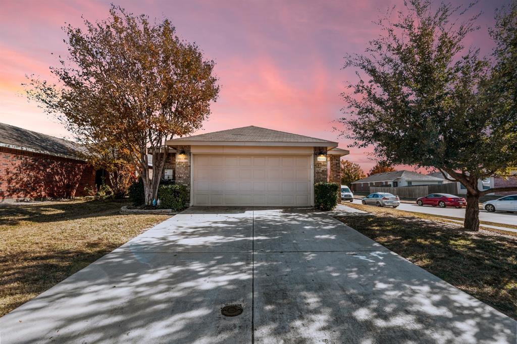 9000 Quarry Ridge Trail, Fort Worth