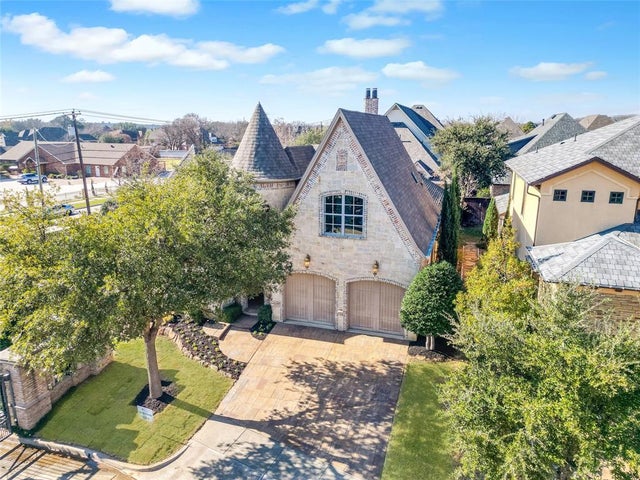5064 Copperglen Circle, Colleyville